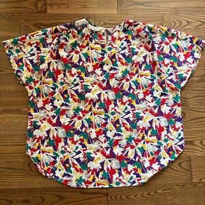 Vintage bold patterned short sleeve top